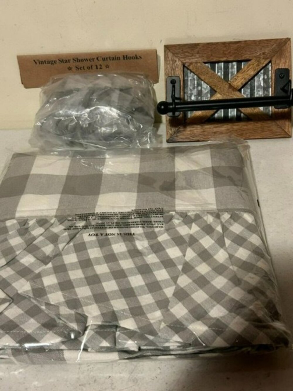 Country 3 pc Bathroom set - Shower Curtain, Star Hooks, Tp holder